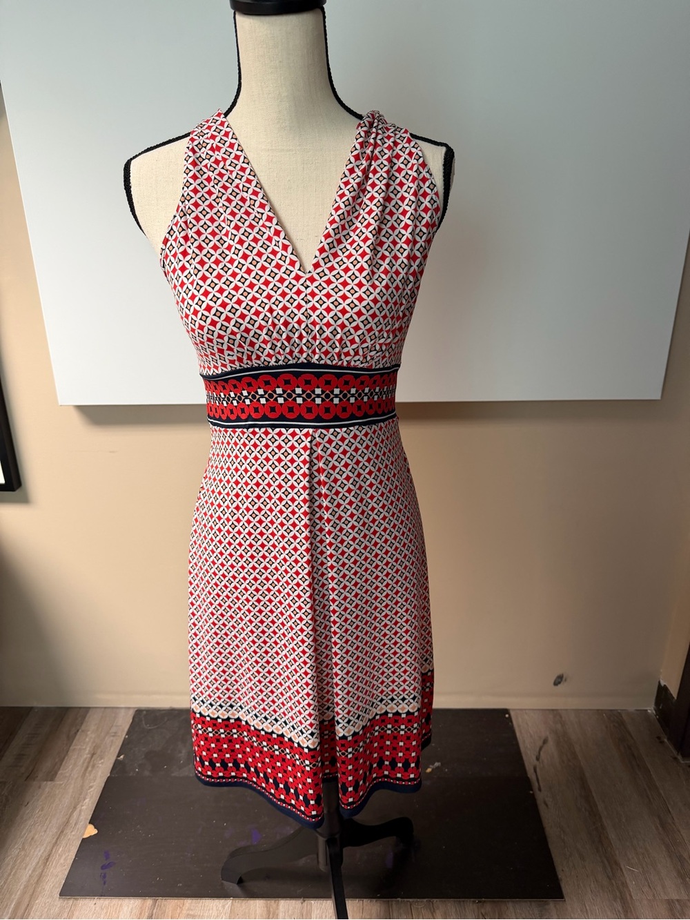 Max Studio Red and White Sleeveless V-Neck Midi Dress